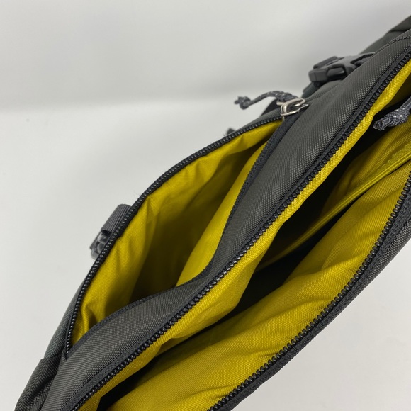 Patagonia Atom 8L sling - Picture 3 of 6